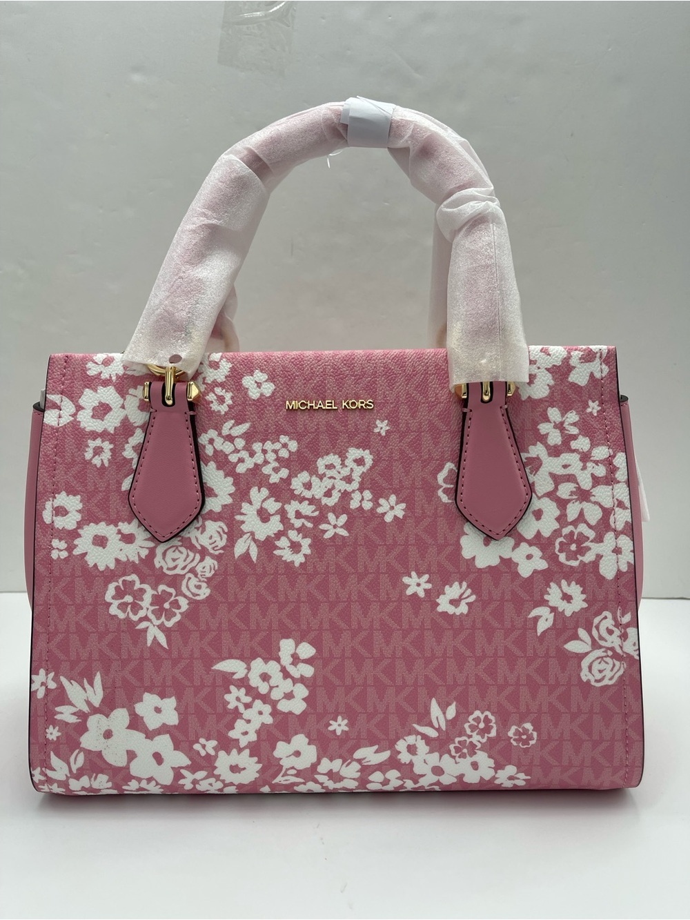 MICHAEL KORS Marilyn Md Printed Signature Logo Satchel Crossbody
Carnation
NWT - Picture 2 of 16